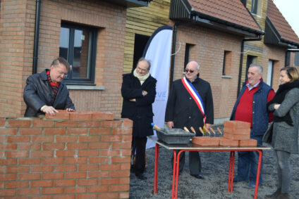 Construction - Pose de première pierre de 8 logements locatifs à Waziers